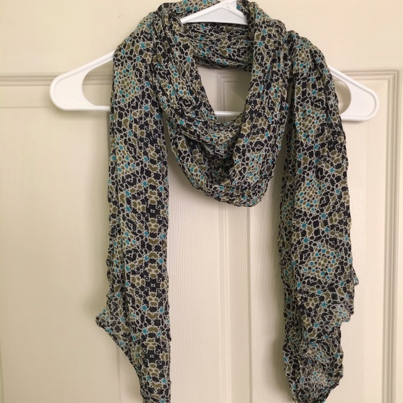 Scarves bundle - Picture 5 of 8